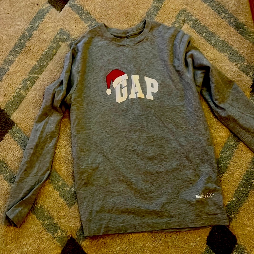 Vintage Gap holiday t shirt
